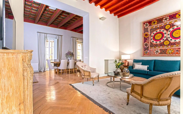 Unique Sevillian Palace-House in Santa Cruz. Abades Terrace