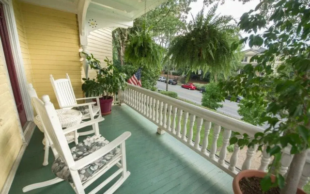 Sugar Magnolia Bed & Breakfast