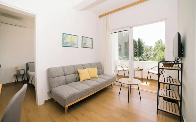 The Rooftop Apartment with Sea view