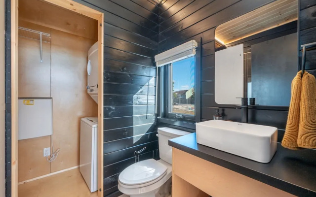 Waterfront Access Private HotTub Yard 10