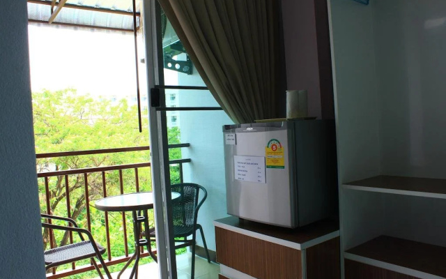 OYO 1053 Bloom Guest House