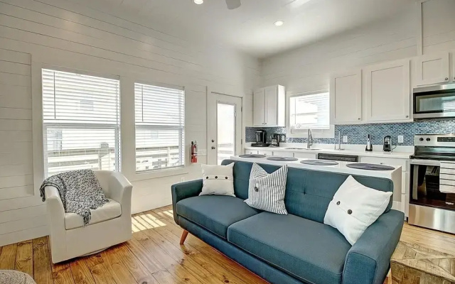 Brock's 2 Bedroom Bungalow by Redawning