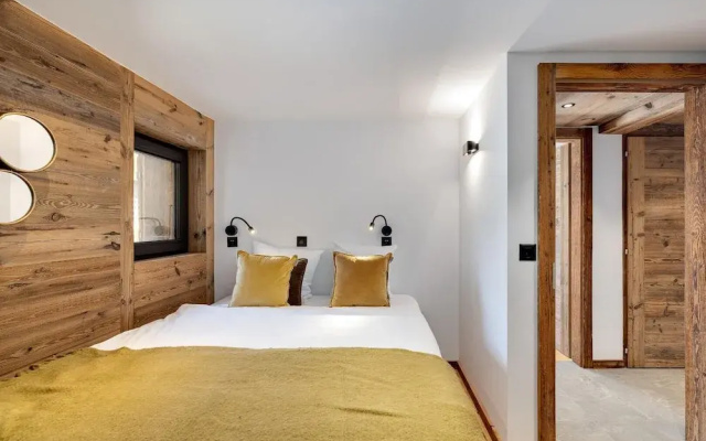 Chalet Le Reve Cinema Room Jacuzzi