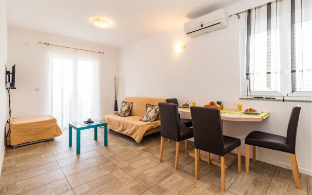 Stunning Home in Premantura With Wifi and 2 Bedrooms