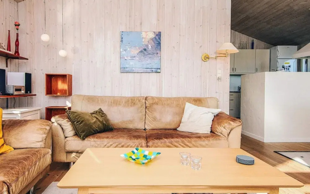 6 Person Holiday Home in Ronde-by Traum