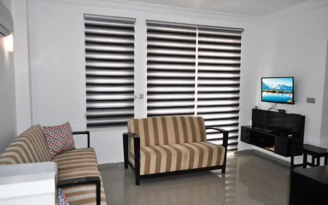 Hillcrest Apartment