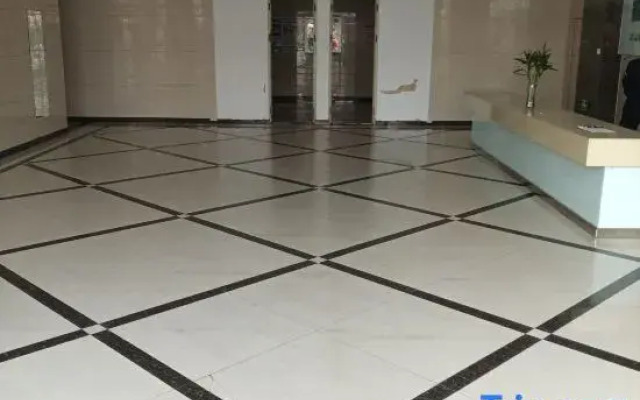 Kaisheng Homestay (Langfang Railway Station Wanda Plaza)