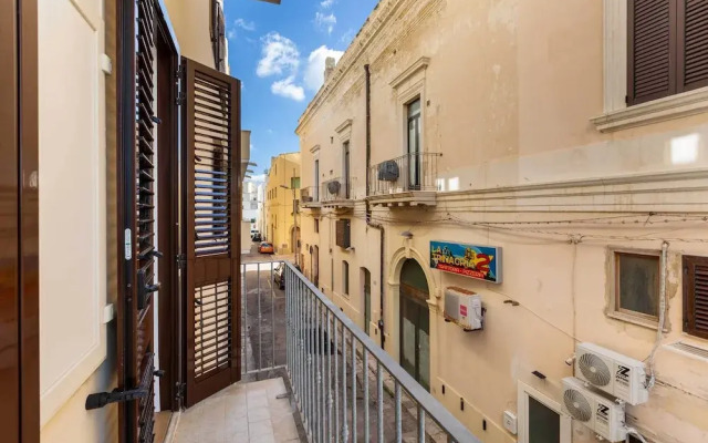 3709 Balconcino sul Rivellino by Barbarhouse