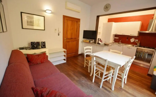 Immaculate 2-bed Apartment in Firenze