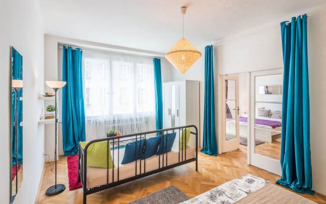 Апартаменты U Nemocenske pojistovny apartment комната для гостей