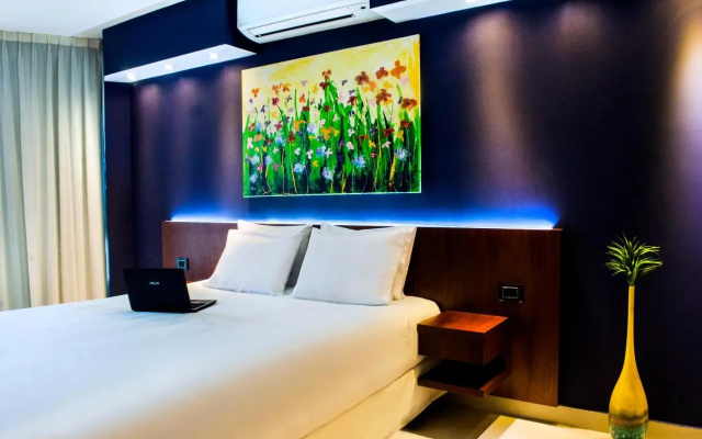 Shoshana Hotel Boutique