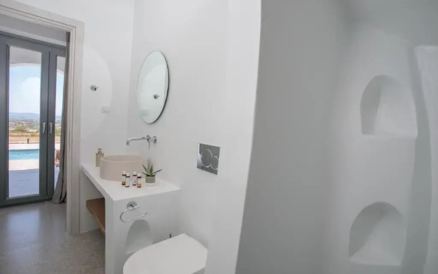 Naxos Infinity Villa and Suites