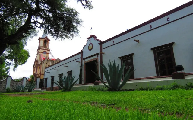 Hotel Hacienda SACAL