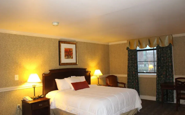 Roberts Riverwalk Hotel Detroit