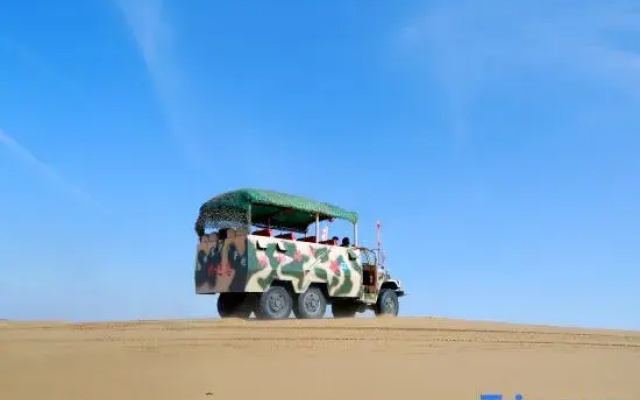 Shapotou No.66 Desert Camping hotel