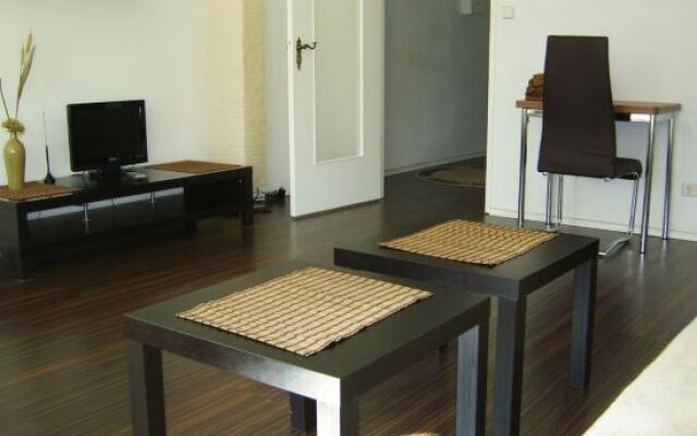 Отель Nikol Apartments Германия, Берлин - отзывы, цены и фото номеров - забронировать отель Nikol Apartments онлайн