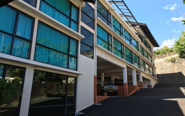 Отель Tahiti Airport Motel Французская Полинезия, Фааа - 1 отзыв об отеле, цены и фото номеров - забронировать отель Tahiti Airport Motel онлайн вид на фасад