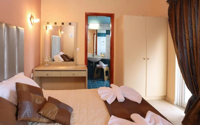 Rebecca'S Village Hotel