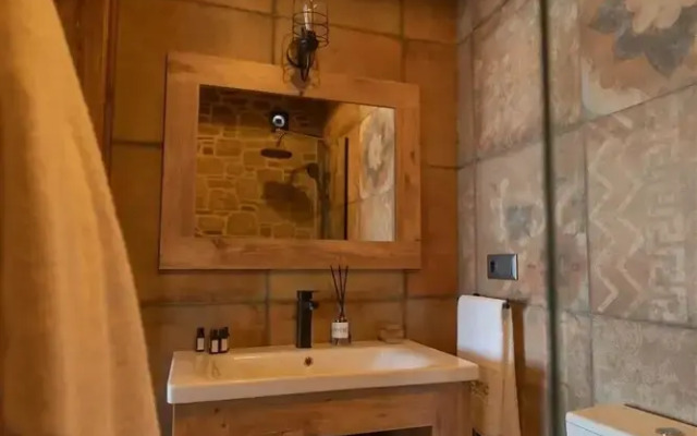 Leone Natural Otel