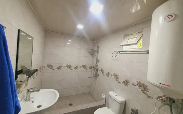 Elenaa Guesthouse