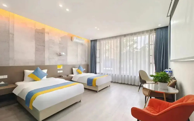Отель Xian Feng Hotel - Tianfu International Airport Branch