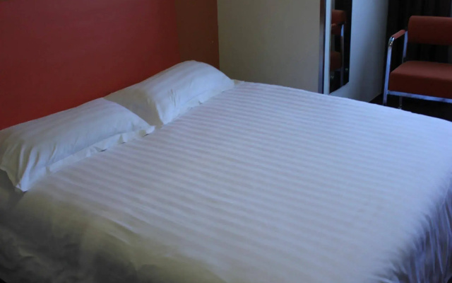Motel168 Shanghai North Xizang Road Inn