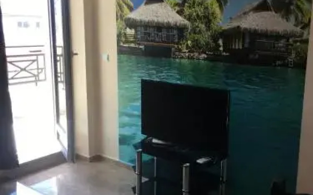 Golden Sea View Apartments