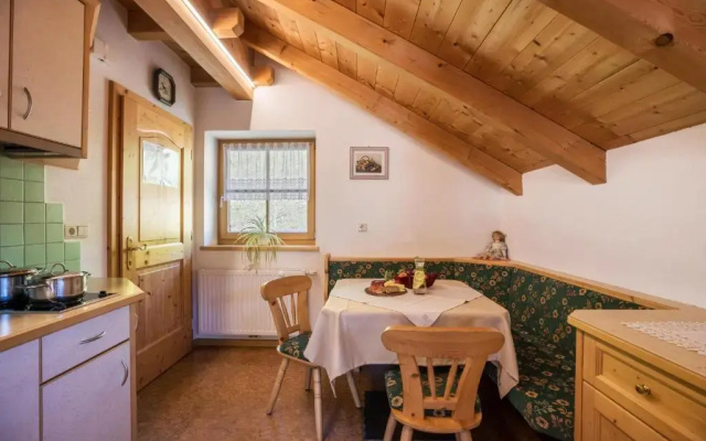 Felderhof Apt 1