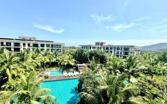 Annual Pool Holiday Apartment (Yalong Bay Branch)