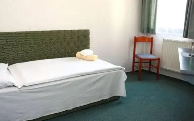 Kálvária-Rácz Hotel