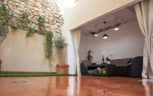 Casa Severina