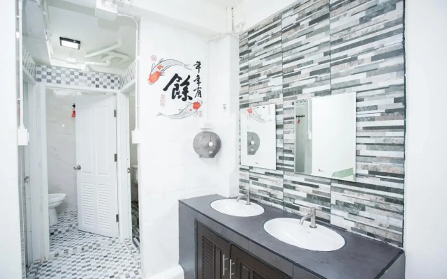 AlphaBed Hostel Bangkok