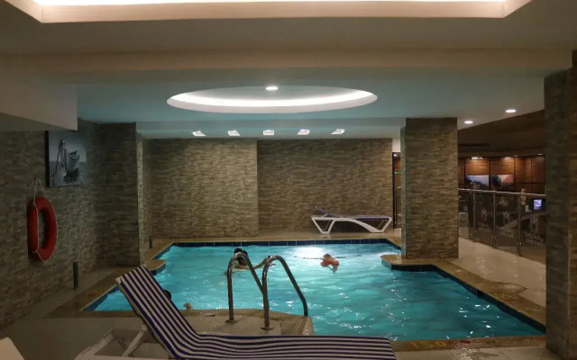 Al-Maali Hotel