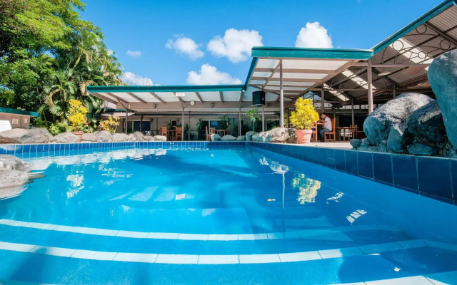 Tanoa Skylodge Hotel