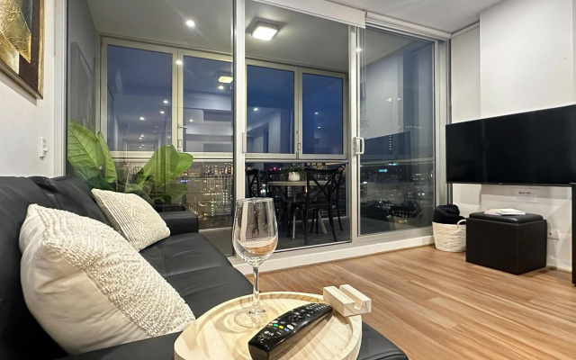 CBD Penthouse View Apartment