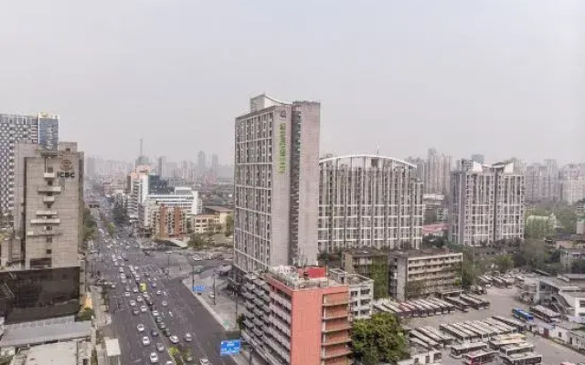 KaiBin Qingju Hotel (Jiuyanqiao Taikoo Li Store)