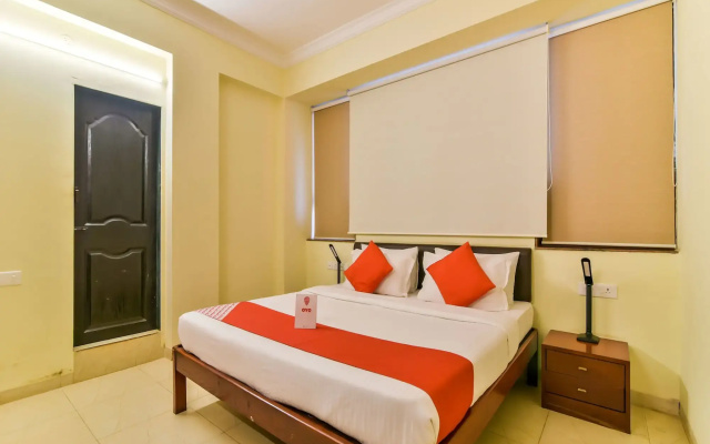 OYO 14930 Gomati Business Hotel