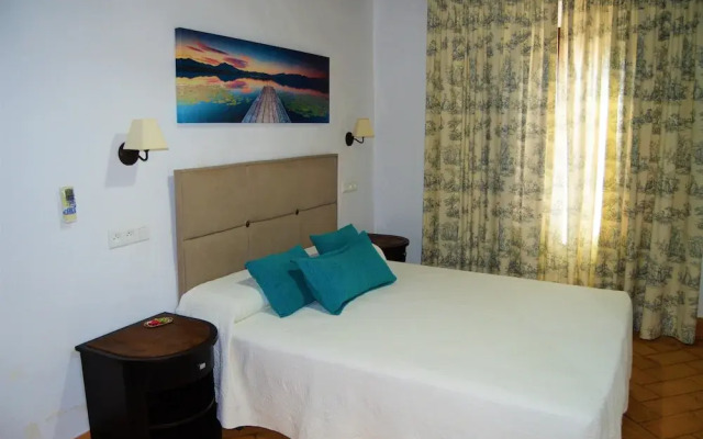 Apartamentos Turísticos Los Alisos