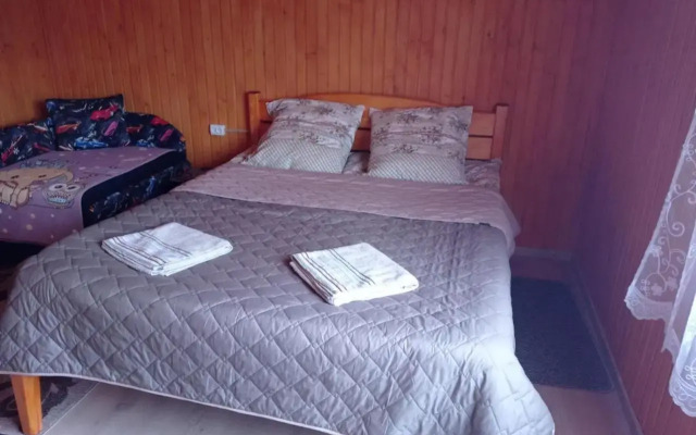 Romashka Guest House