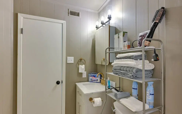 Nacogdoches Condo Half-mi to Sfa: Pets Welcome