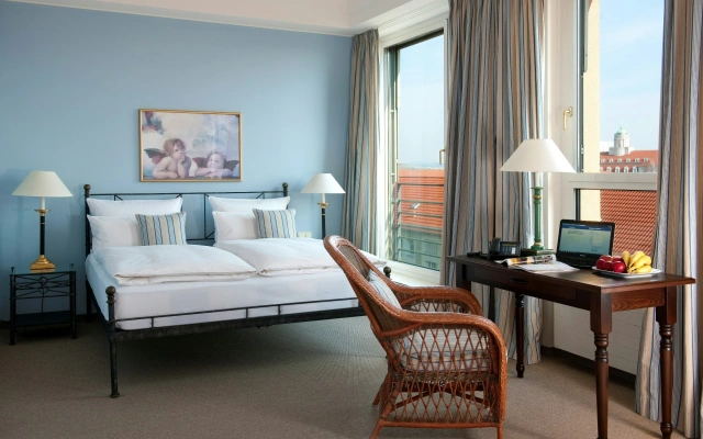 Hotel Elbflorenz Dresden