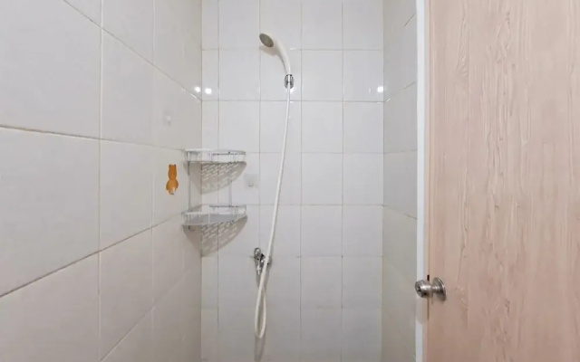 Basic Studio Apartment Near Krl Station At Poris 88
