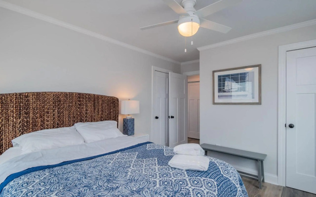 Dunes by Oak Island Accommodations