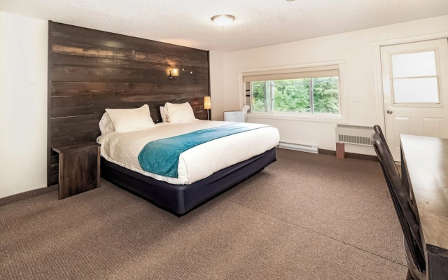 3 Pines Lodge Muskoka