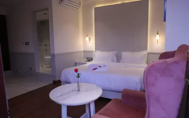Hotel ND Manor
