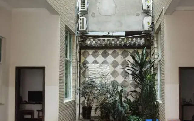 Yunxian South Asia Hotel
