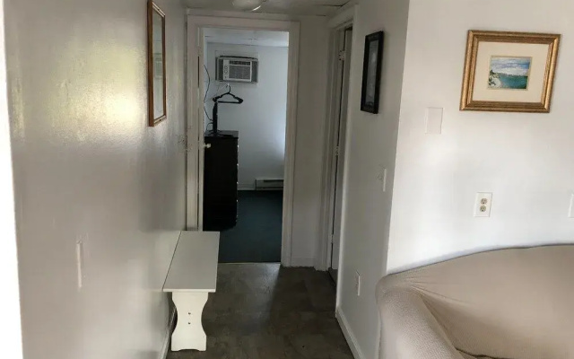 Island View Motel