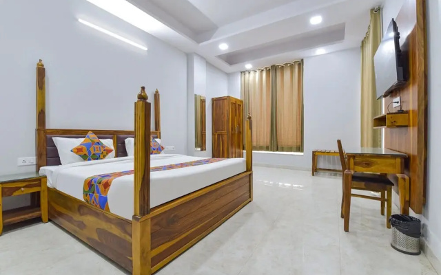 FabHotel My Stay Sirvi Inn