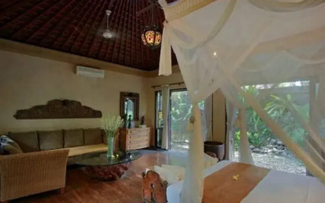 Taman Mesari Luxury Villa