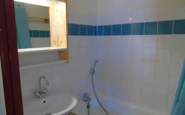 Lou Services Apartment CB24 LSI 001